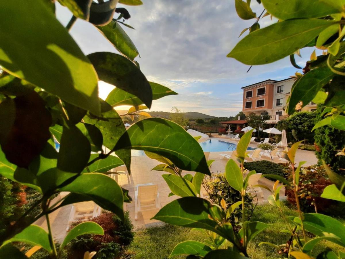 Lilly Apartment Каваци, Созопол Экстерьер фото